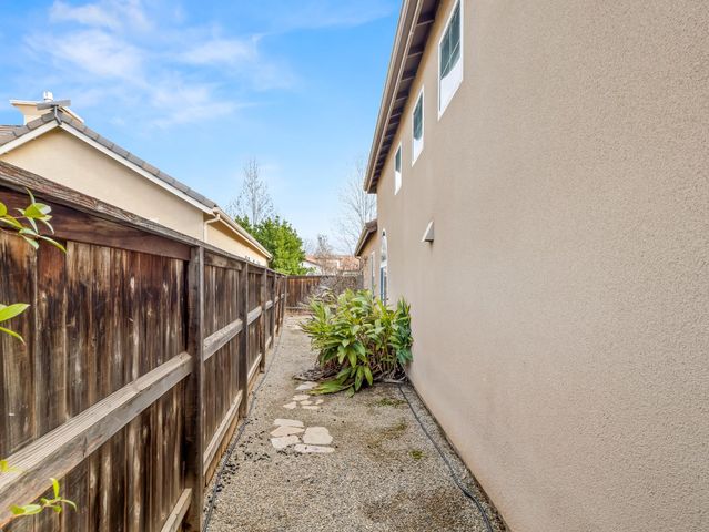 4133 N Morro Bay, Clovis, CA 93619