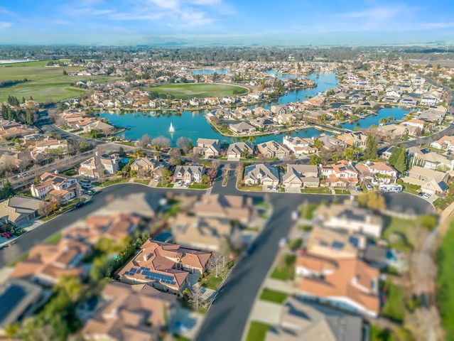 4133 N Morro Bay, Clovis, CA 93619