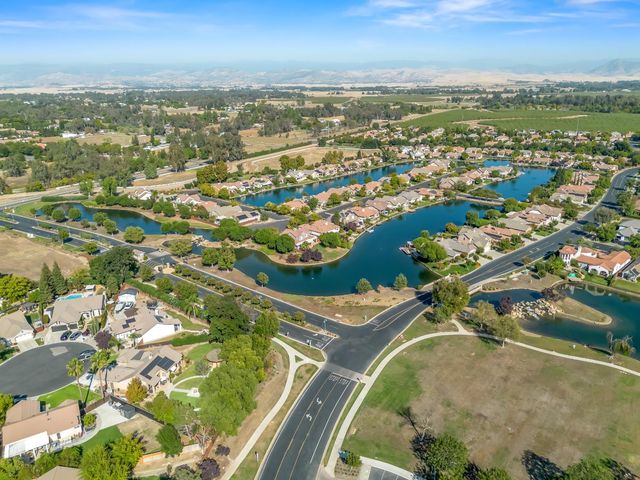 4133 N Morro Bay, Clovis, CA 93619