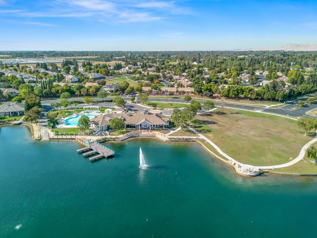 4133 N Morro Bay, Clovis, CA 93619