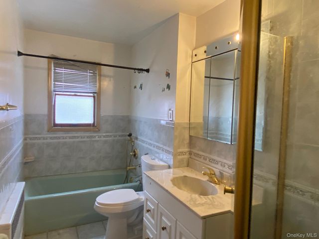 1305 133rd Place, College Point, NY 11356
