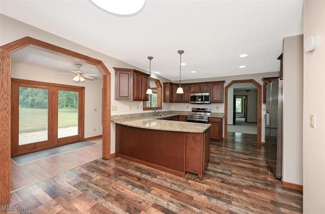 6572 W Smith Road, Medina, OH 44256