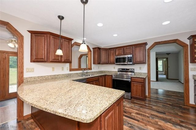 6572 W Smith Road, Medina, OH 44256