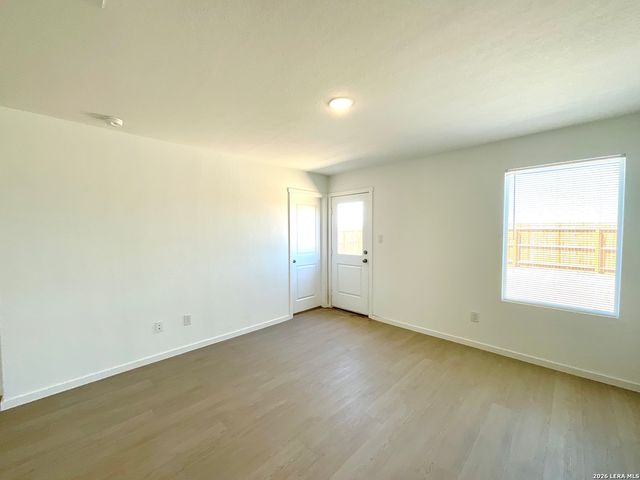 14613 Mudstone Pl, Elmendorf, TX 78112