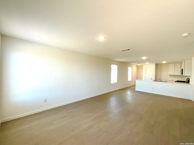 14613 Mudstone Pl, Elmendorf, TX 78112