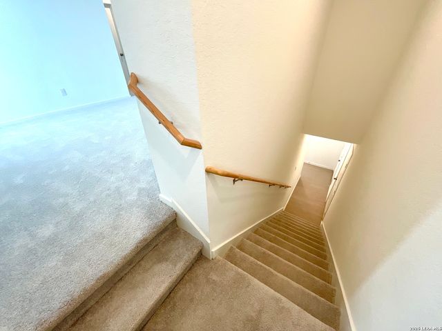 14613 Mudstone Pl, Elmendorf, TX 78112