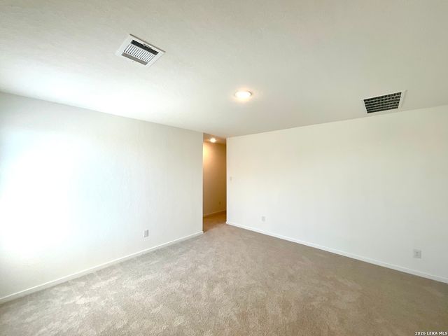 14613 Mudstone Pl, Elmendorf, TX 78112