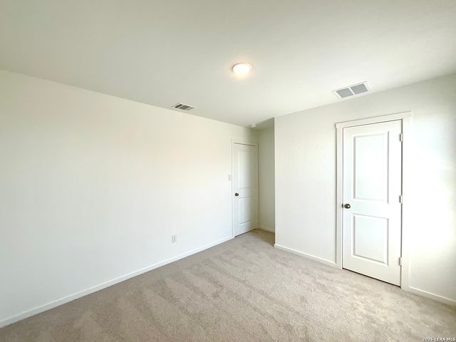 14613 Mudstone Pl, Elmendorf, TX 78112