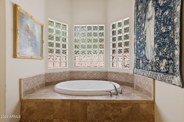 13499 E CANNON Drive, Scottsdale, AZ 85259