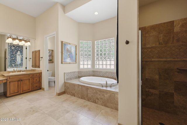 13499 E CANNON Drive, Scottsdale, AZ 85259