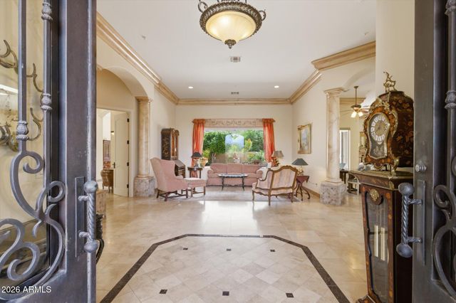 13499 E CANNON Drive, Scottsdale, AZ 85259