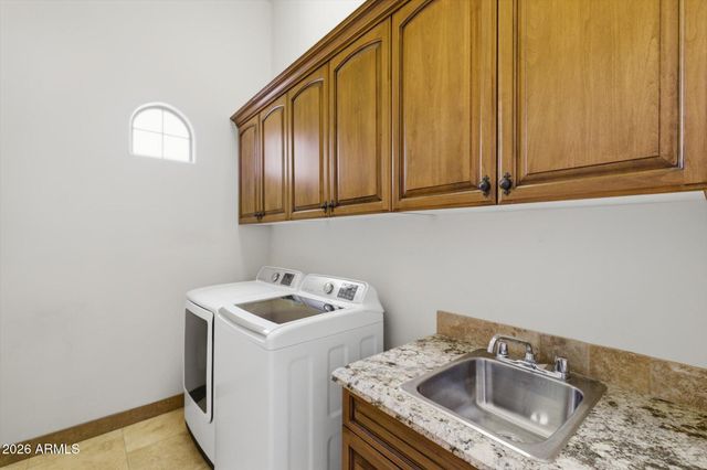 13499 E CANNON Drive, Scottsdale, AZ 85259