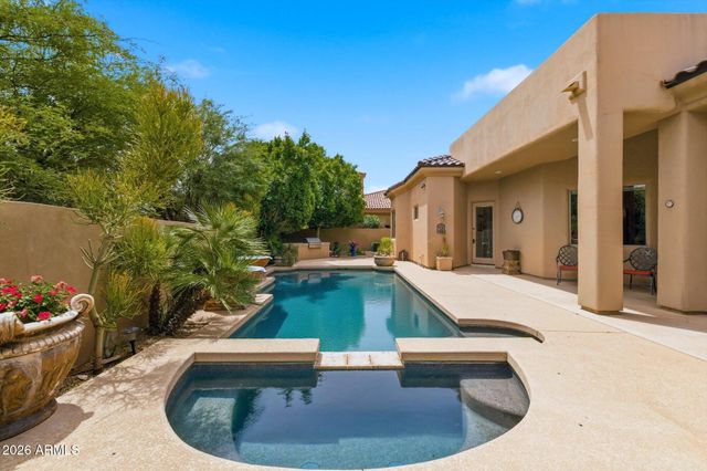 13499 E CANNON Drive, Scottsdale, AZ 85259