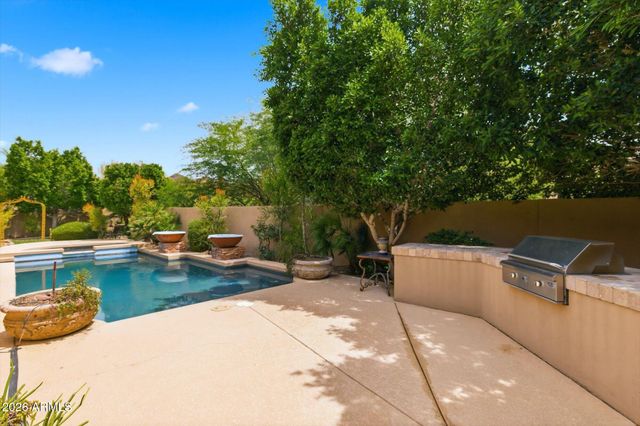 13499 E CANNON Drive, Scottsdale, AZ 85259