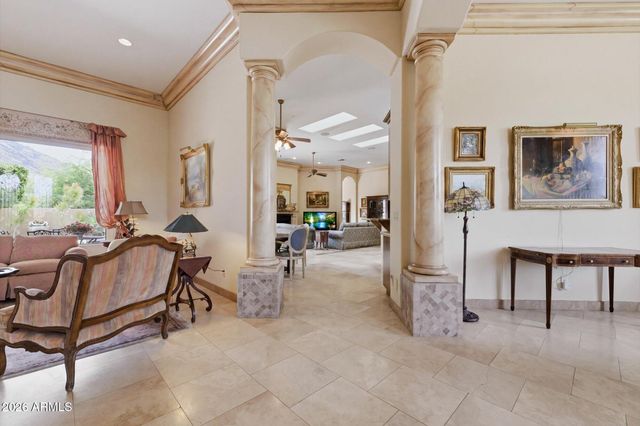 13499 E CANNON Drive, Scottsdale, AZ 85259