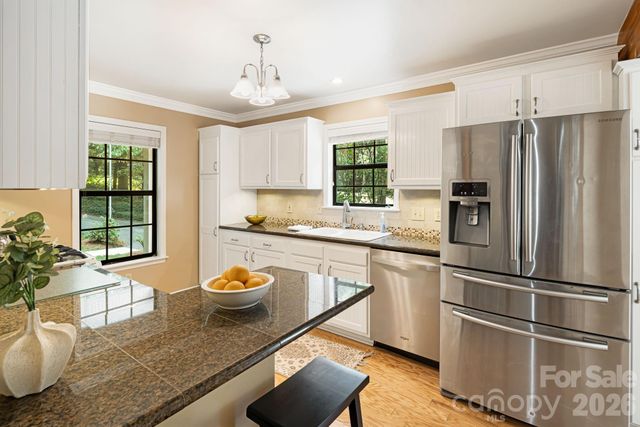 212 Riva Ridge Drive, Fairview, NC 28730
