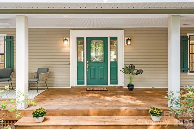 212 Riva Ridge Drive, Fairview, NC 28730