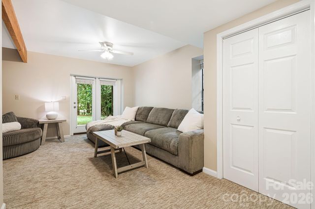 212 Riva Ridge Drive, Fairview, NC 28730
