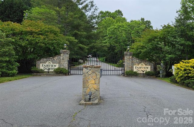 212 Riva Ridge Drive, Fairview, NC 28730