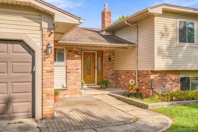 6767 Longwood Road, Canton Charter Township, MI 48187