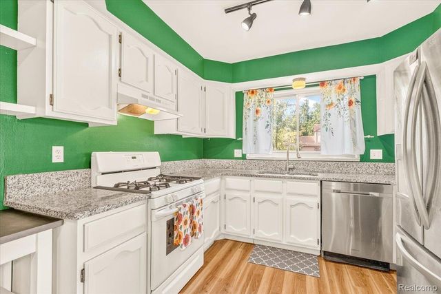 6767 Longwood Road, Canton Charter Township, MI 48187
