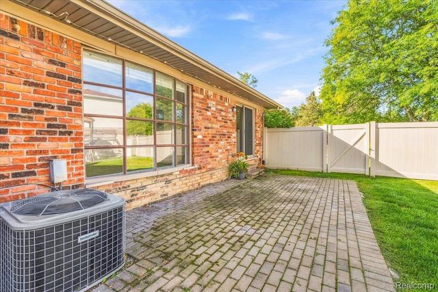 6767 Longwood Road, Canton Charter Township, MI 48187