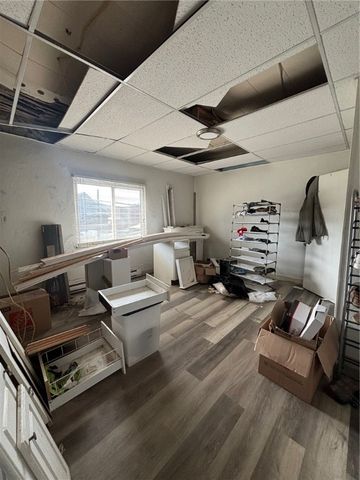 95 McCandless Ave, Lawrenceville, PA 15201