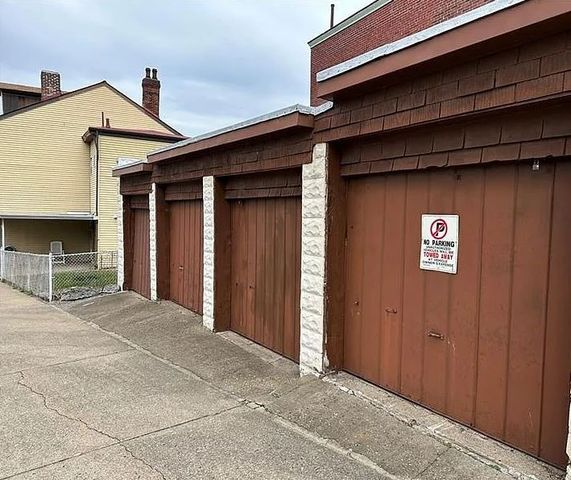 95 McCandless Ave, Lawrenceville, PA 15201