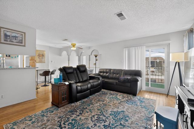 7483 Prairie Road NE, Albuquerque, NM 87109