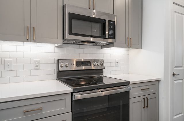 1677 54th Ave N Apt 227, Nashville, TN 37209
