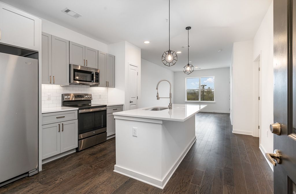 1677 54th Ave N Apt 227, Nashville, TN 37209