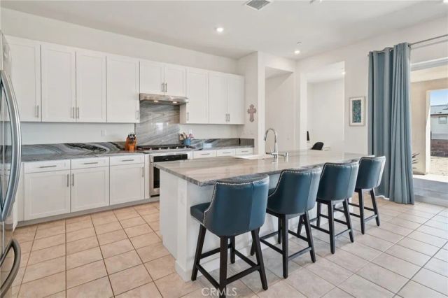 15825 Butterfly Drive, Fontana, CA 92336