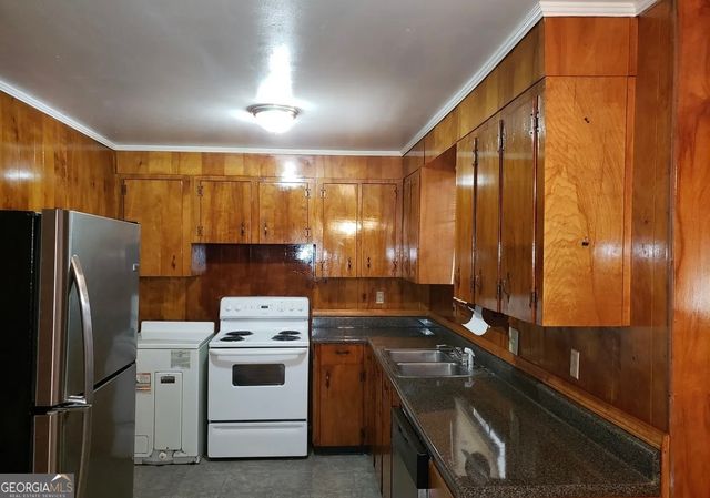 2227 Robin Hood Road, Macon, GA 31206