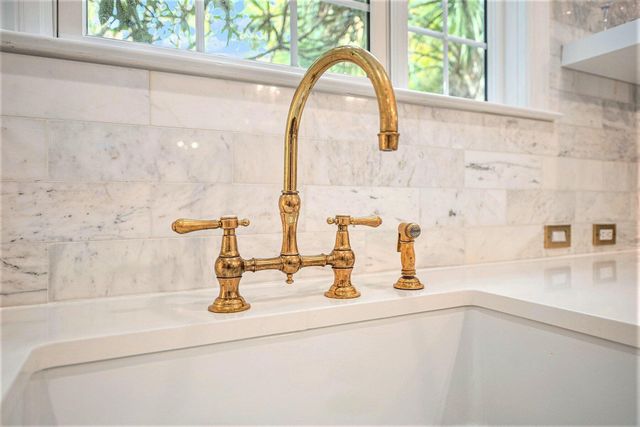 3593 Henrietta Hartford Road, Mount Pleasant, SC 29466