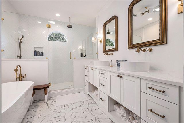 3593 Henrietta Hartford Road, Mount Pleasant, SC 29466