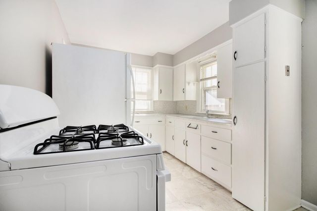 2461 Wyoming Avenue SW, Wyoming, MI 49519