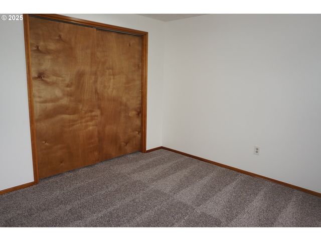 13819 Nw 10TH Ct F, Vancouver, WA 98685