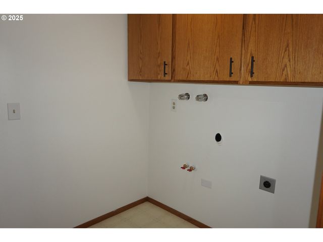 13819 Nw 10TH Ct F, Vancouver, WA 98685