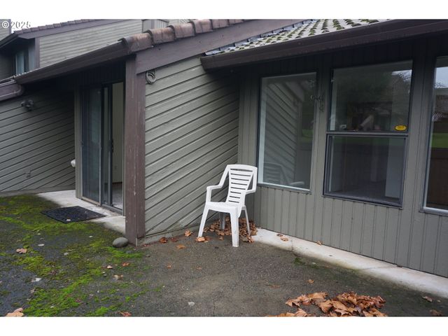 13819 Nw 10TH Ct F, Vancouver, WA 98685