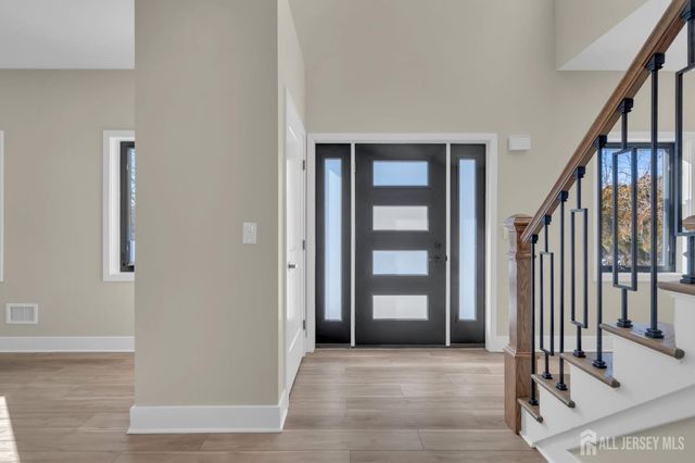 36 Wickley Avenue, Piscataway, NJ 08854