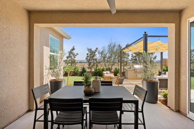 844 Solar Lane, Clovis, CA 93619