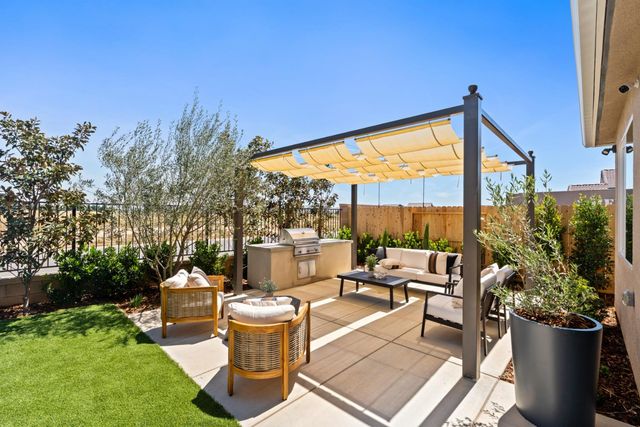 844 Solar Lane, Clovis, CA 93619