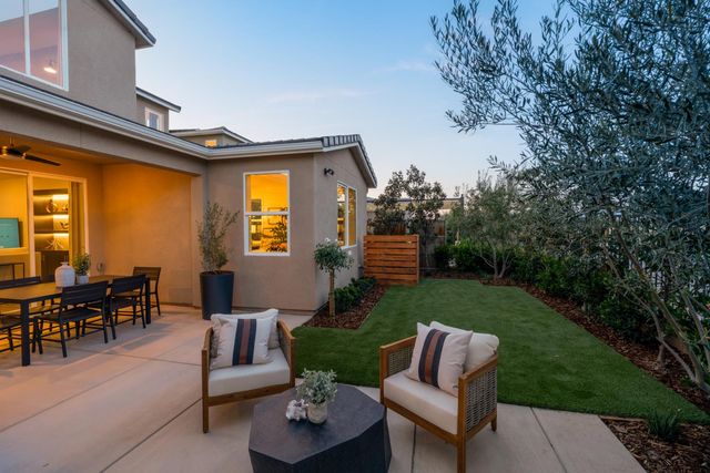 844 Solar Lane, Clovis, CA 93619