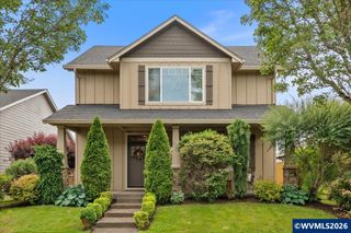1700 Webb Lake Dr NE, Silverton, OR 97381