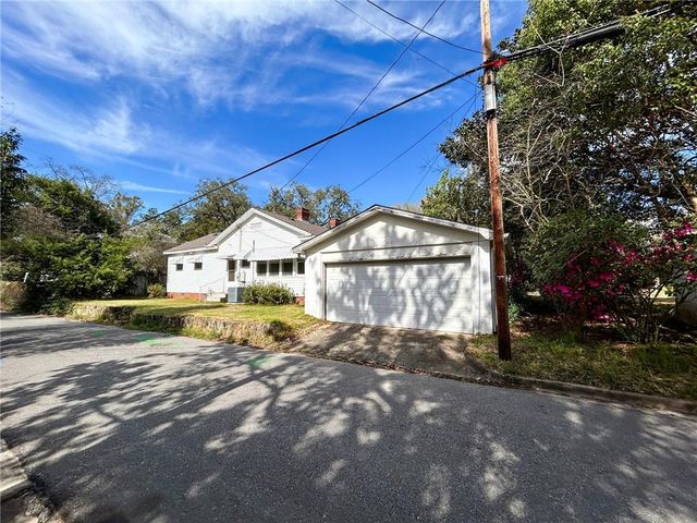 312 Lee Street, Chickasaw, AL 36611