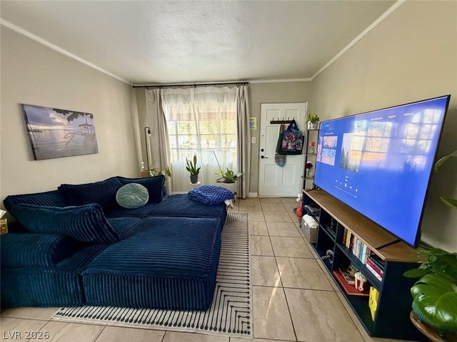 1622 Thelma Lane, Las Vegas, NV 89104