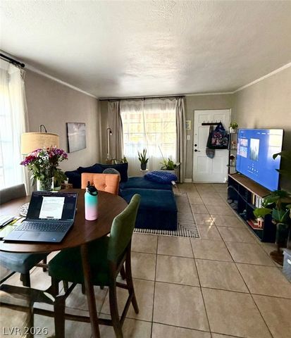 1622 Thelma Lane, Las Vegas, NV 89104