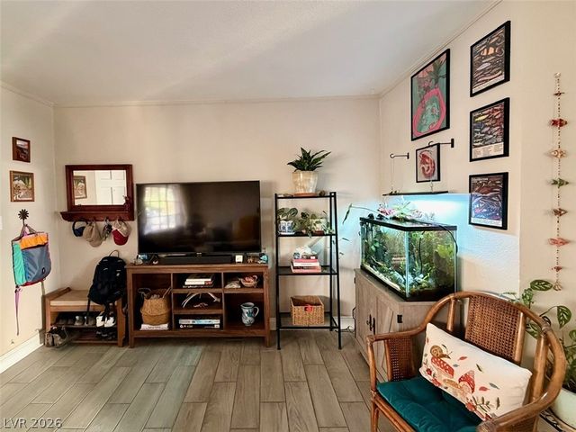 1622 Thelma Lane, Las Vegas, NV 89104