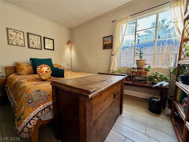 1622 Thelma Lane, Las Vegas, NV 89104