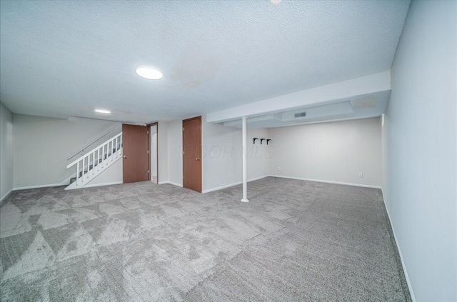 199 Spicewood Lane, Powell, OH 43065